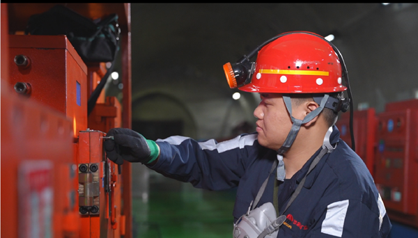 1735983286514064.png 装备维护(1).png